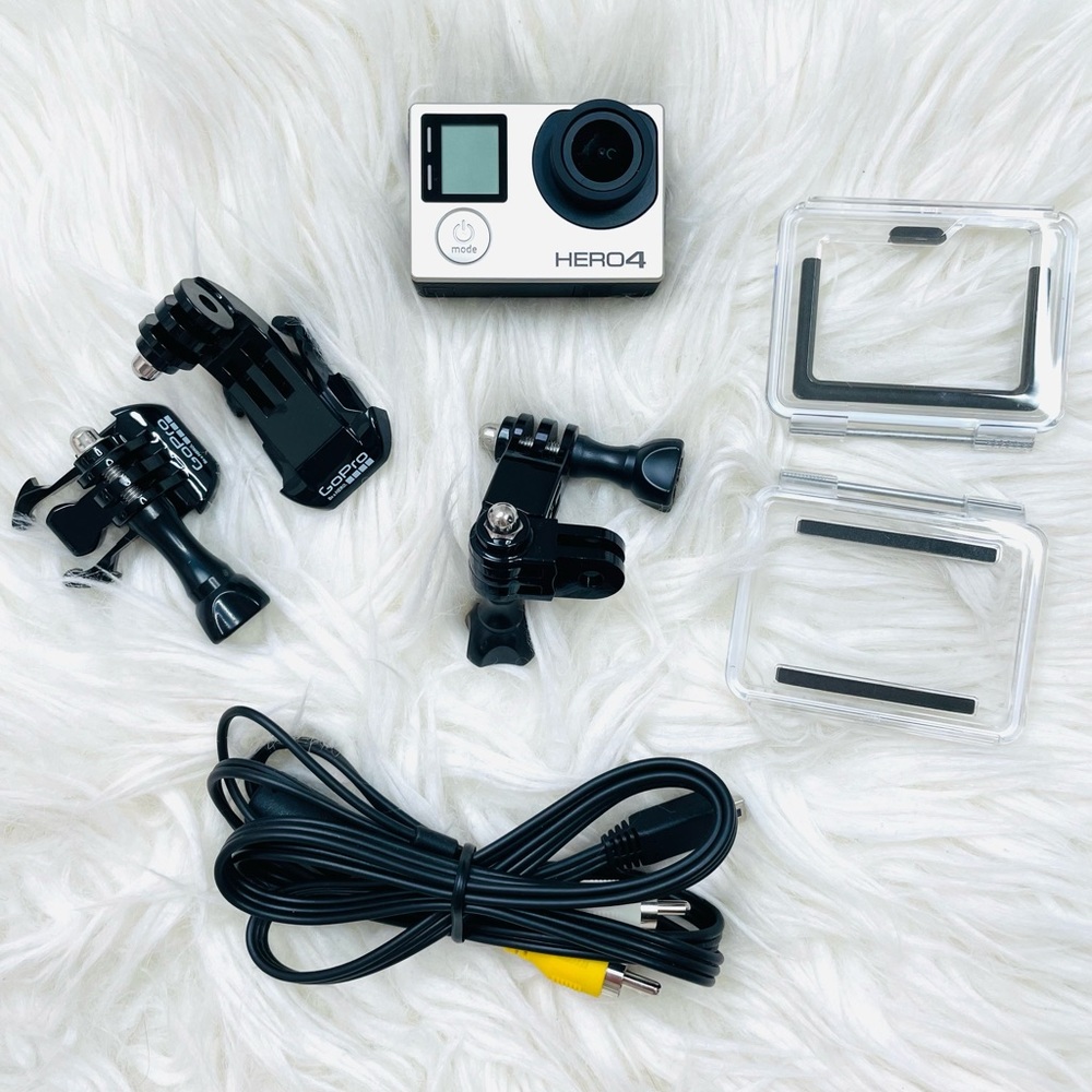 GoPro Hero 4 - Silver - Picture 2 of 4